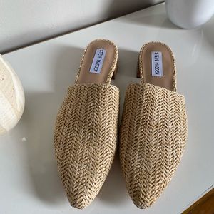 Steve Madden slip on MULE